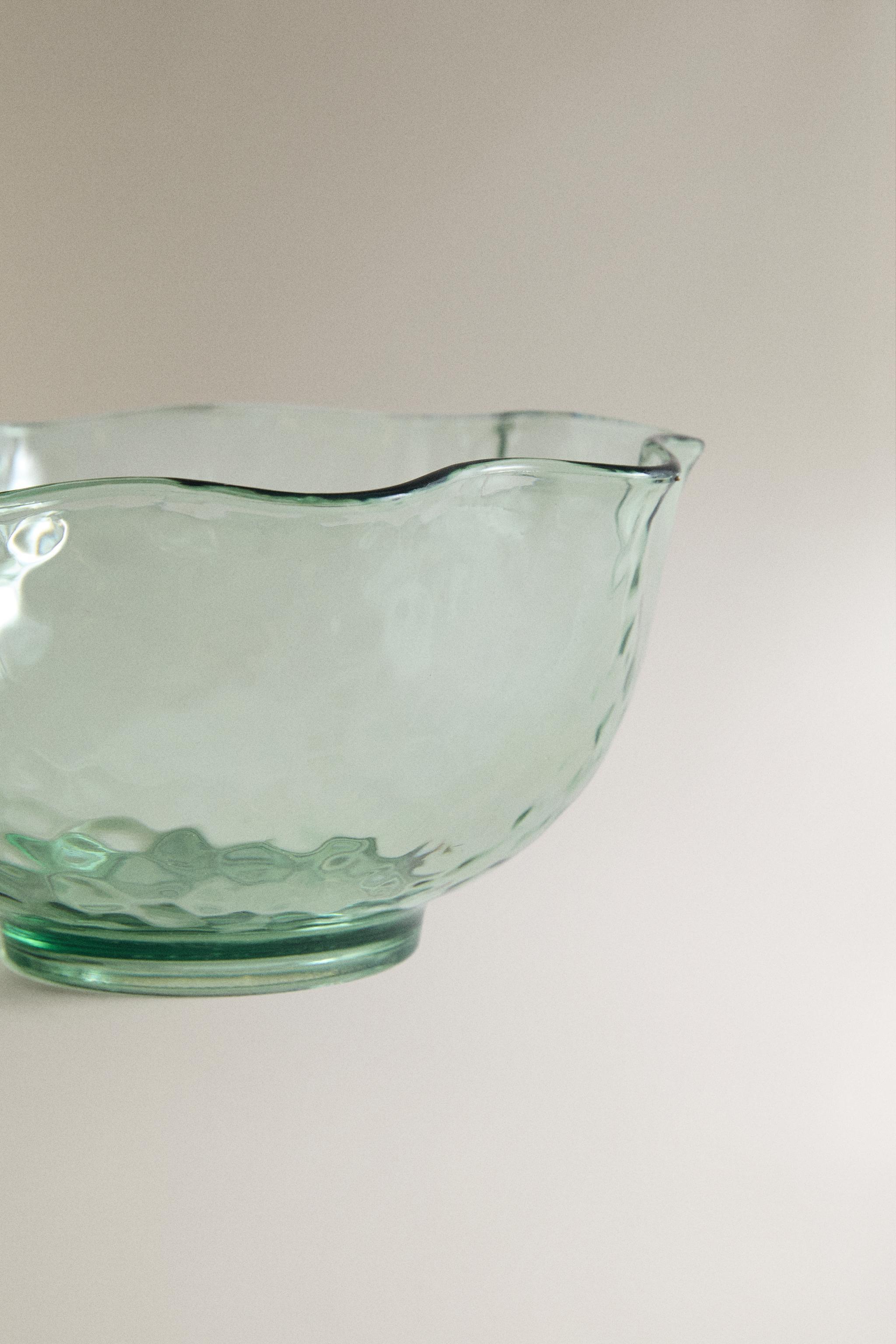 HAMMERED ACRYLIC BOWL